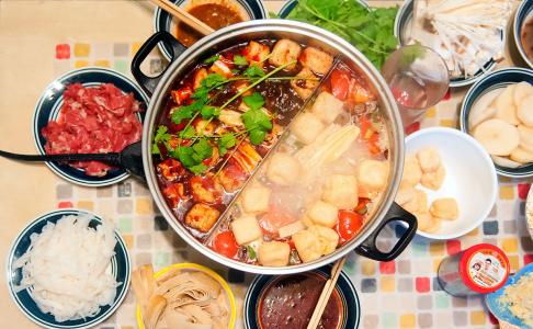 他跨界做出6個餐飲公司，又要通過3大渠道攪局食材業(yè)！