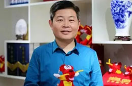  張瑞山：小盒飯做出大事業(yè)！團(tuán)餐“新藍(lán)?！眱銎啡巳绾螕屜葯C(jī)？