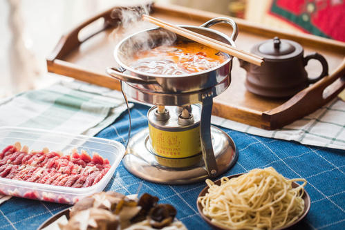 全國暴雪預(yù)警！海底撈、鍋圈、國美、安井…各方勢力開戰(zhàn)“冬天的第一頓火鍋”