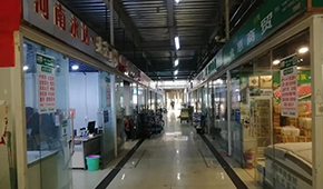 7成凍品商戶選擇“不返鄉(xiāng)”，萬邦市場春節(jié)首次“閉市營業(yè)”